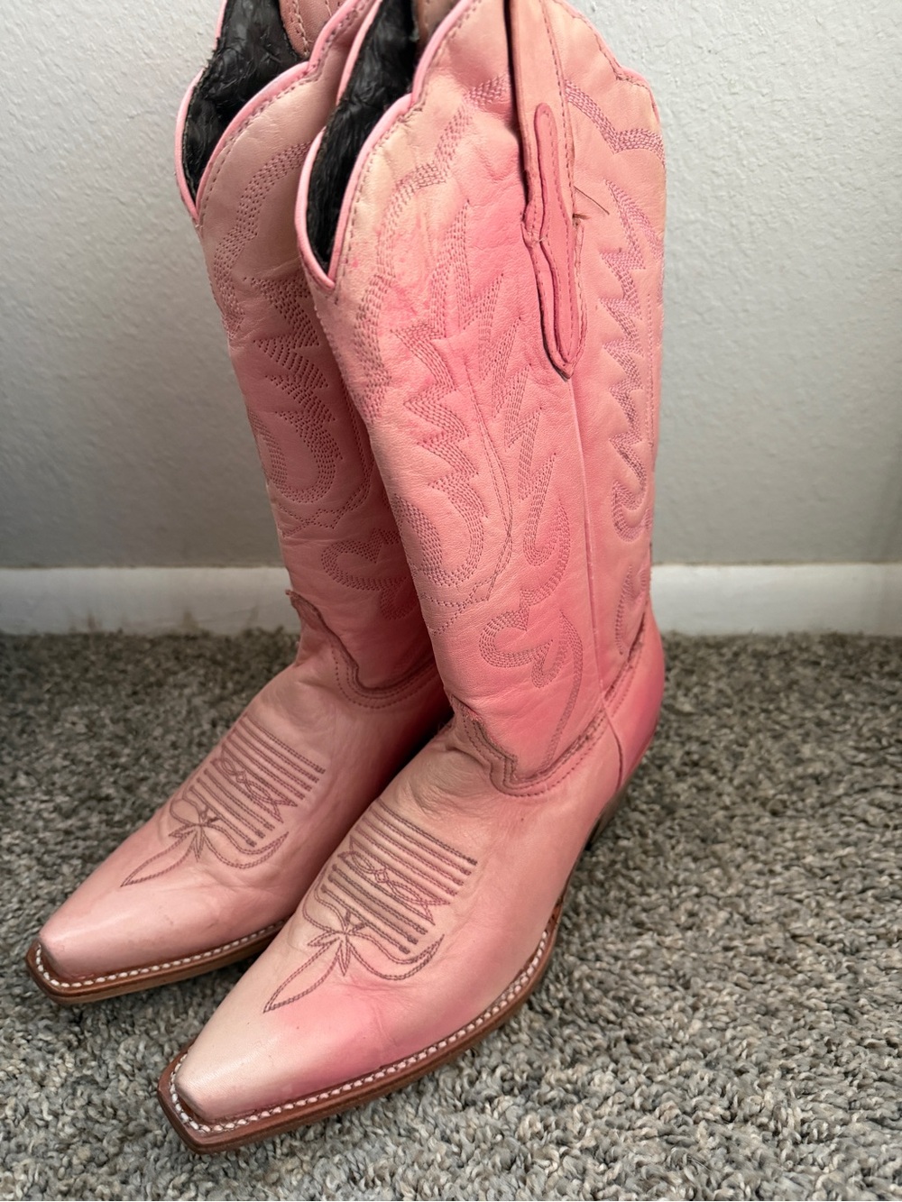 Rock em Women’s Pink Western Cowgirl Boots Pointed Toe